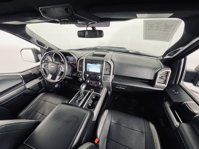 Vehicle image 17 of 40