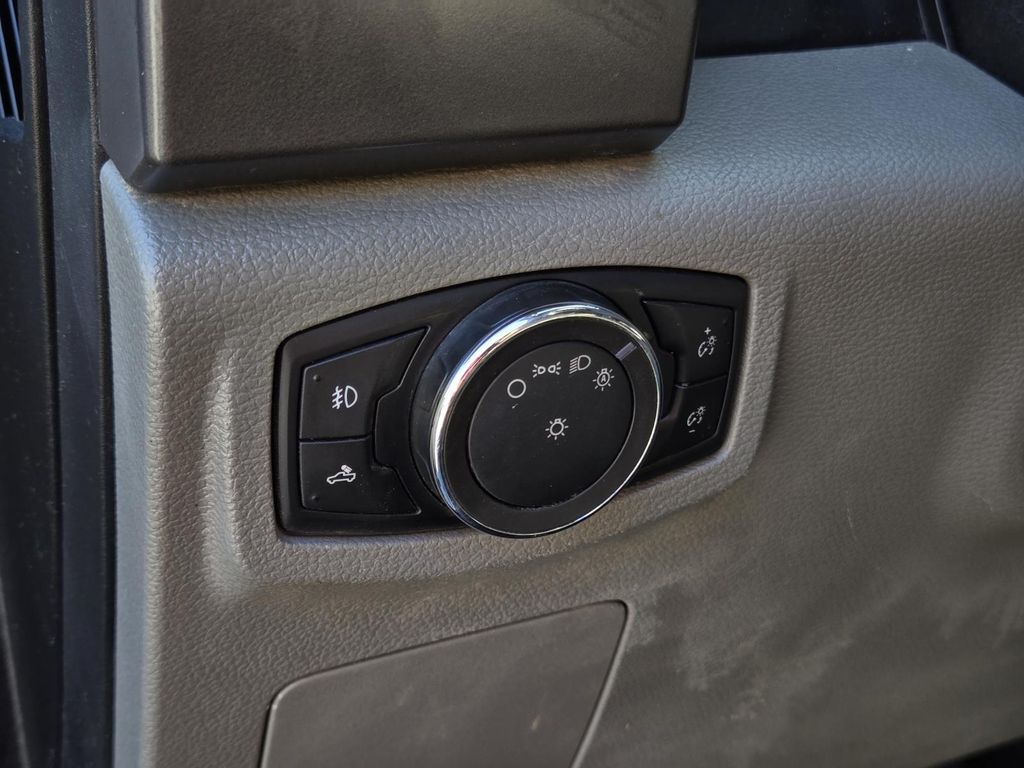 2017 Ford F-150 XLT Image 23 of 25