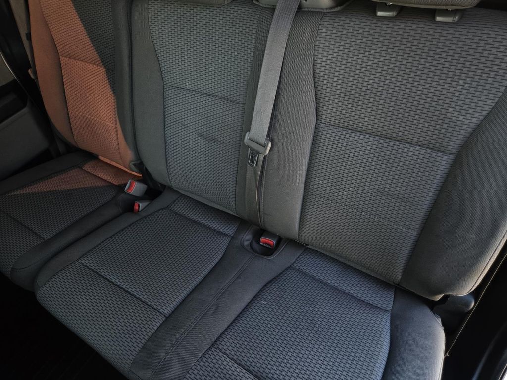 2017 Ford F-150 XLT Image 11 of 25