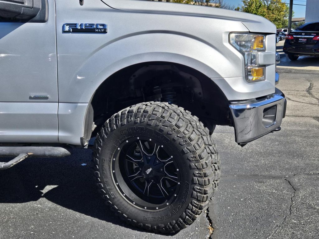 2017 Ford F-150 XLT Image 6 of 25