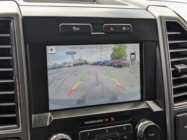 Vehicle image 21 of 31