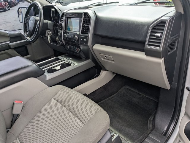 Vehicle image 29 of 31