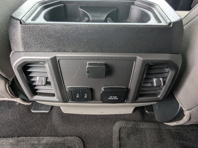 Vehicle image 25 of 31