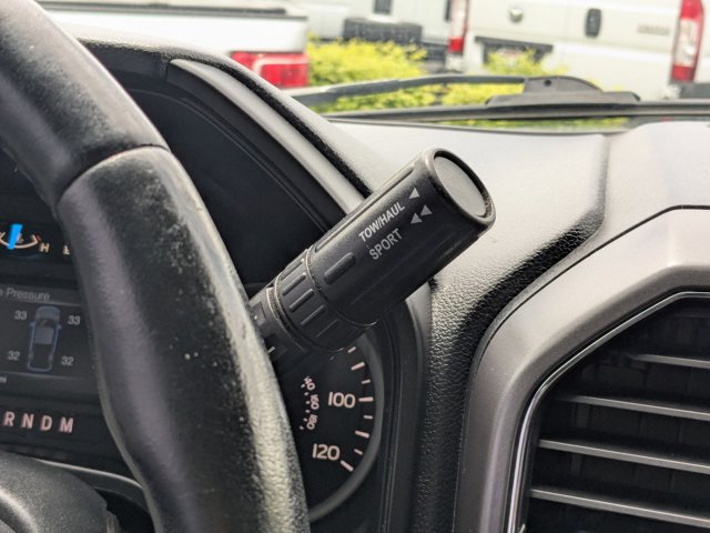 Vehicle image 23 of 31