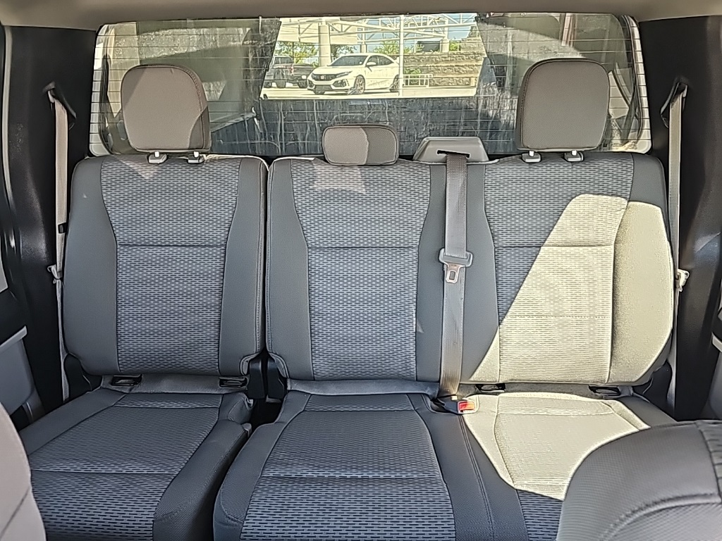 Vehicle image 20 of 37