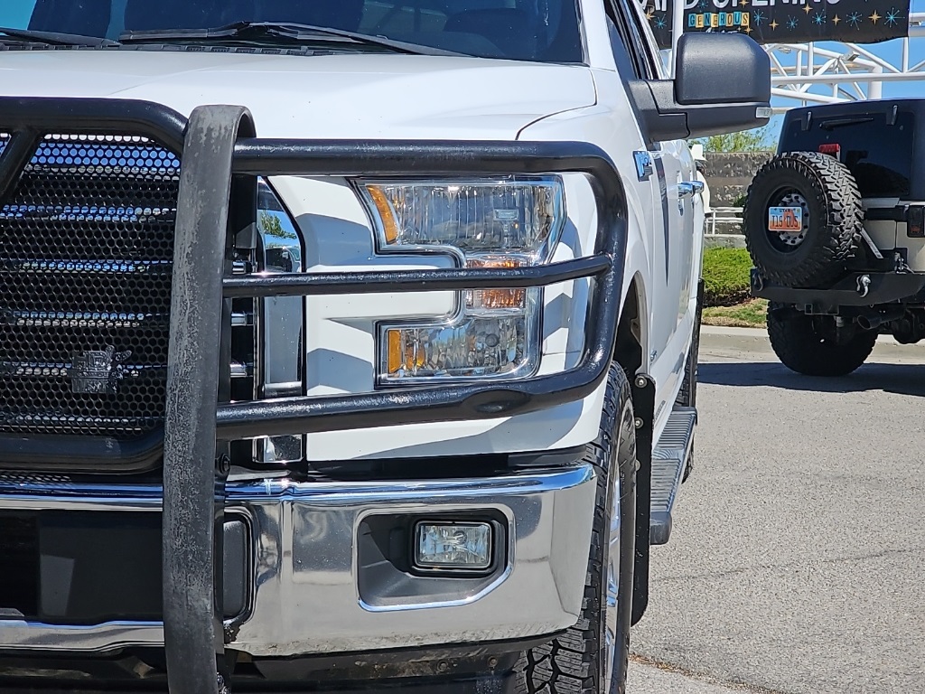 Vehicle image 31 of 37