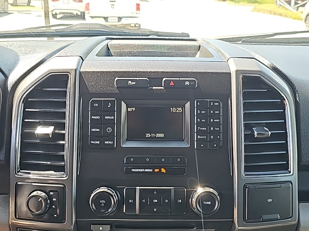 Vehicle image 18 of 37