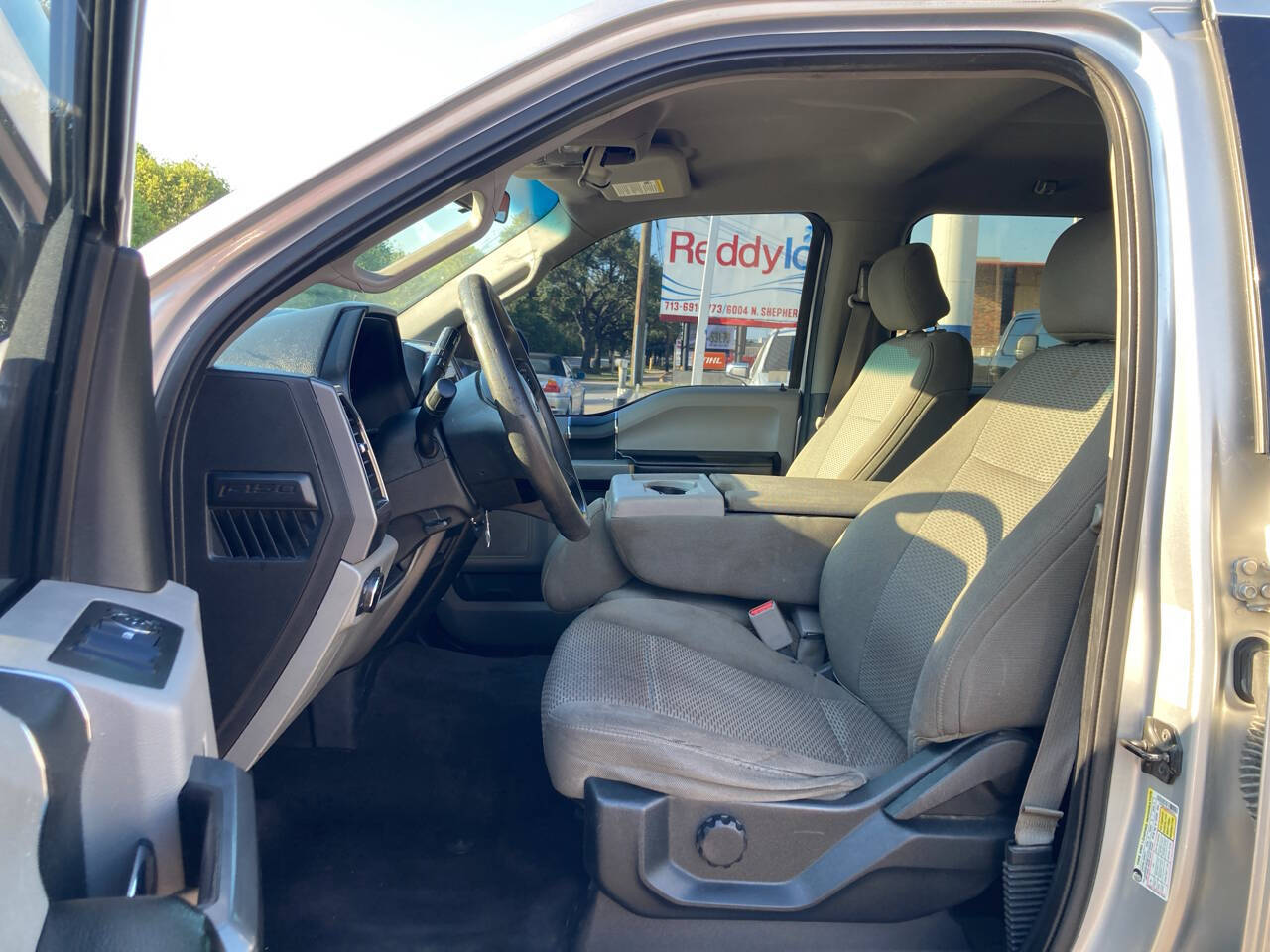 Vehicle image 8 of 12