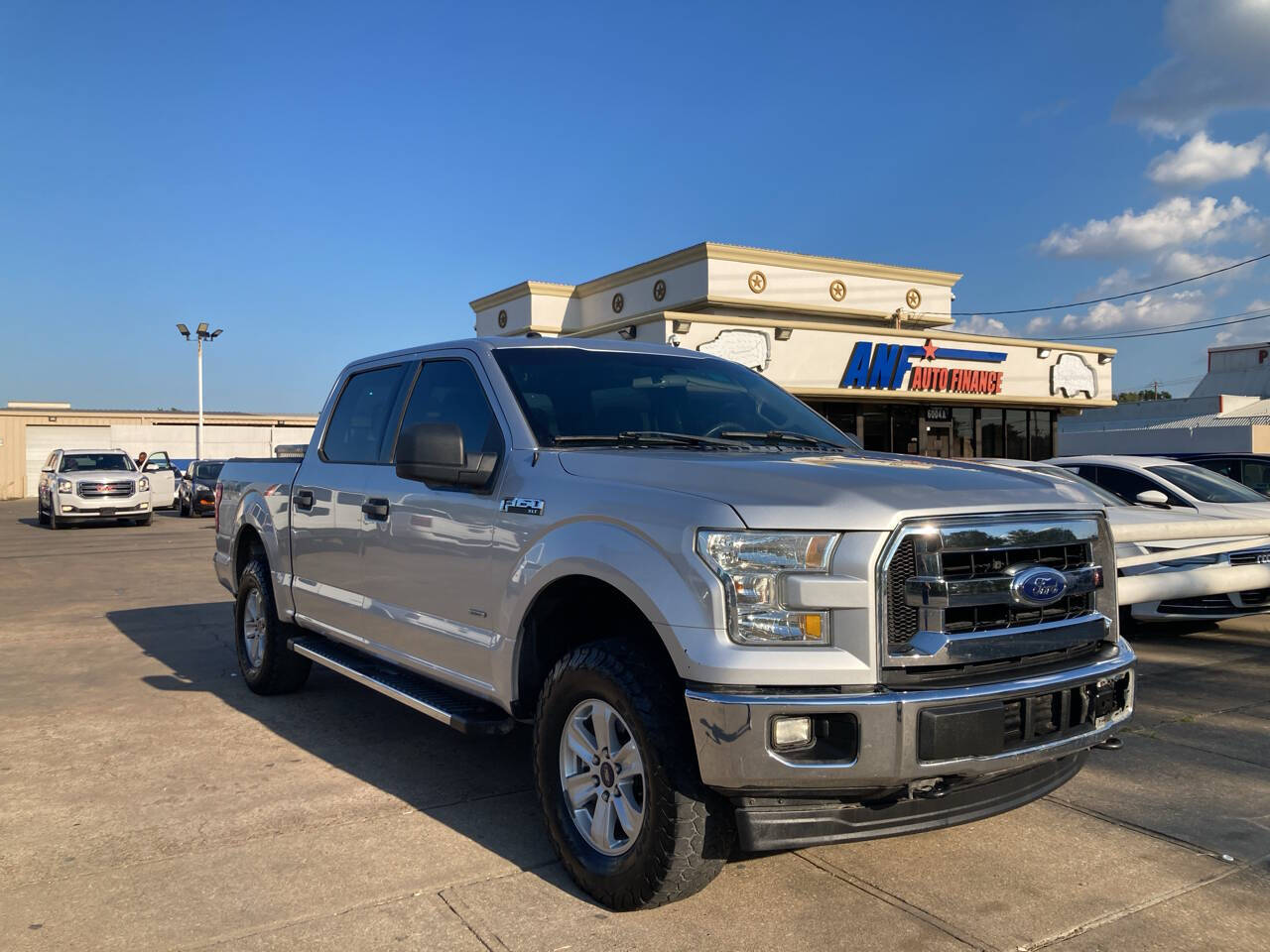Vehicle image 3 of 12
