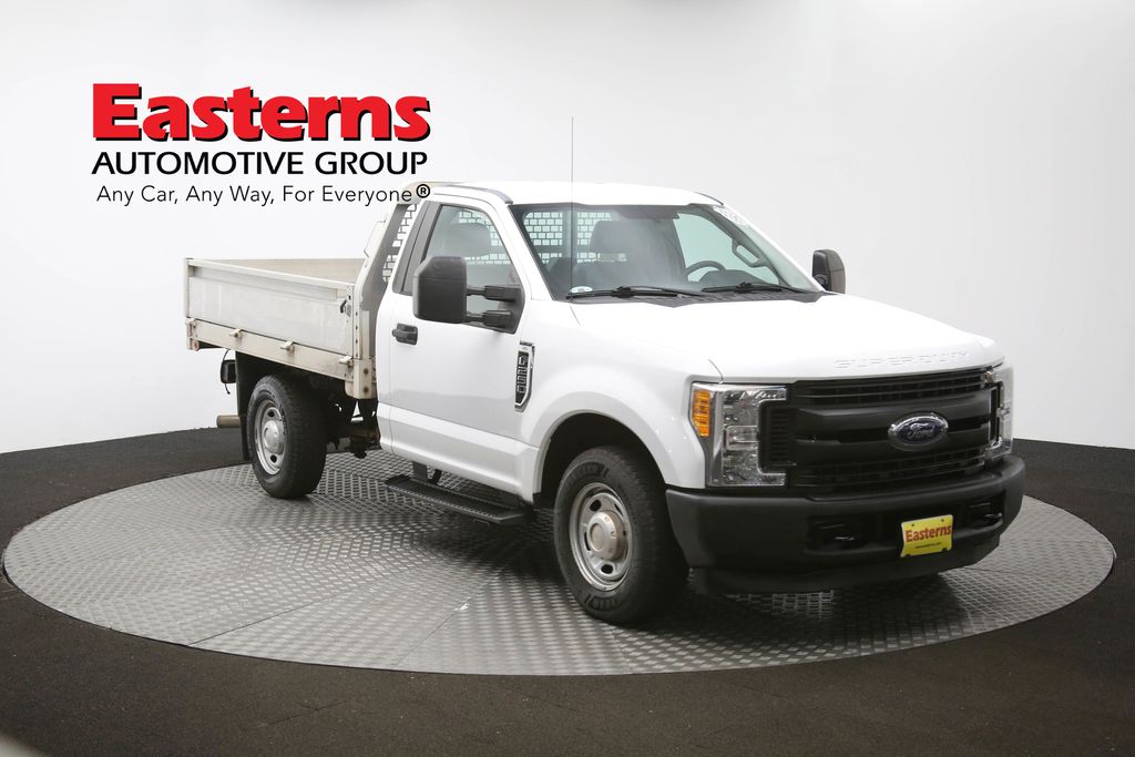 Vehicle image 23 of 60