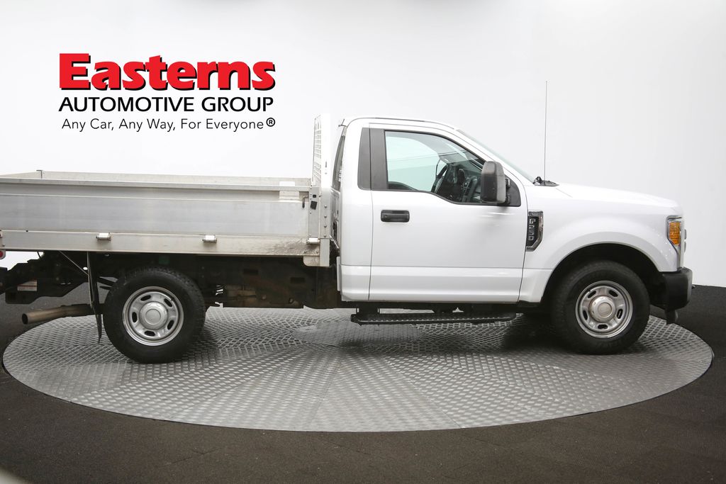Vehicle image 7 of 60