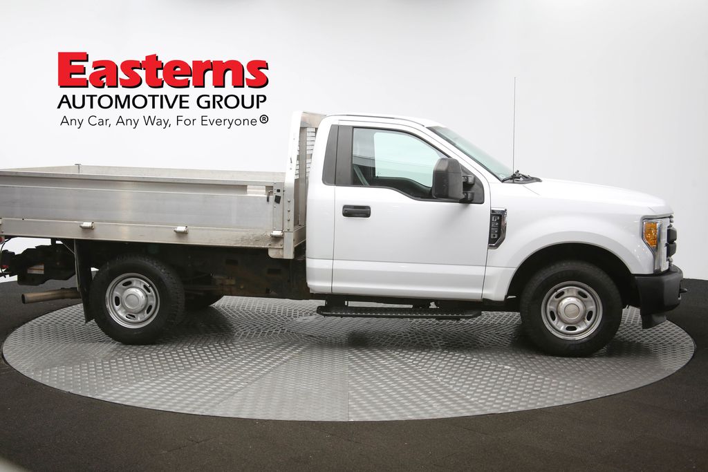 Vehicle image 20 of 60