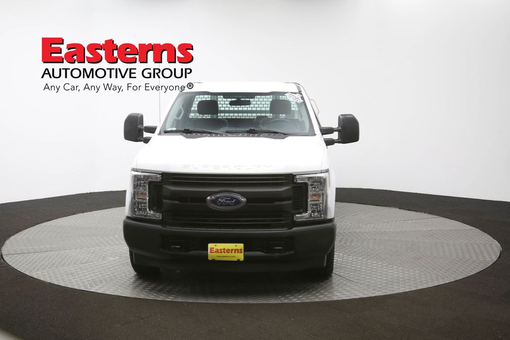 Vehicle image 26 of 60
