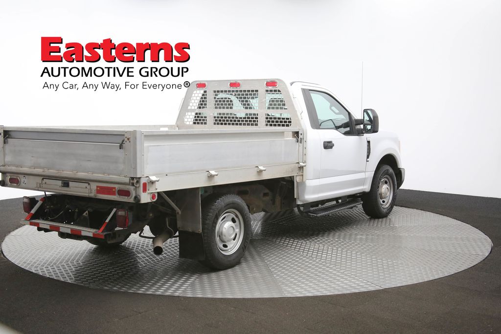 Vehicle image 3 of 60