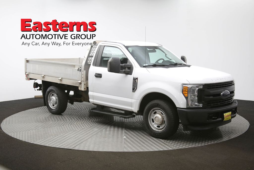 Vehicle image 22 of 60