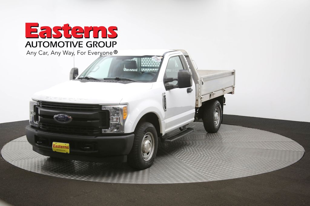 Vehicle image 27 of 60