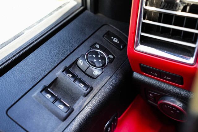 2017 Ford F-250 Platinum Image 19 of 25