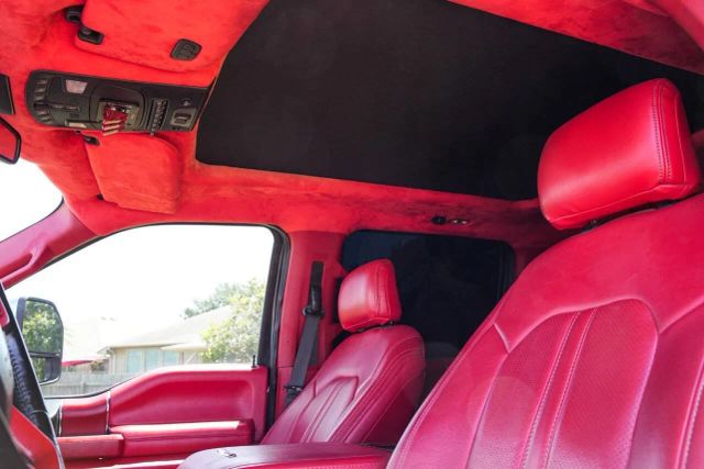 2017 Ford F-250 Platinum Image 12 of 25