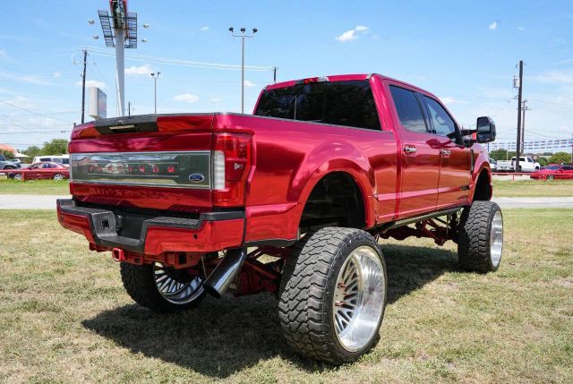 2017 Ford F-250 Platinum Image 5 of 25