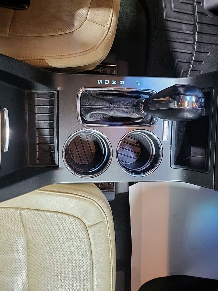 2017 Ford Flex Limited Image 22 of 38