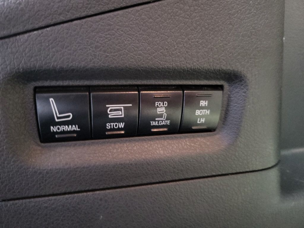 2017 Ford Flex Limited Image 23 of 38