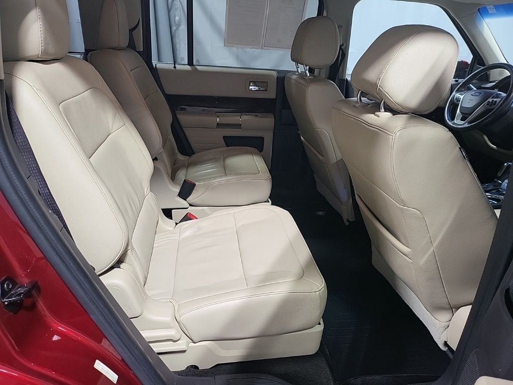 2017 Ford Flex Limited Image 12 of 38