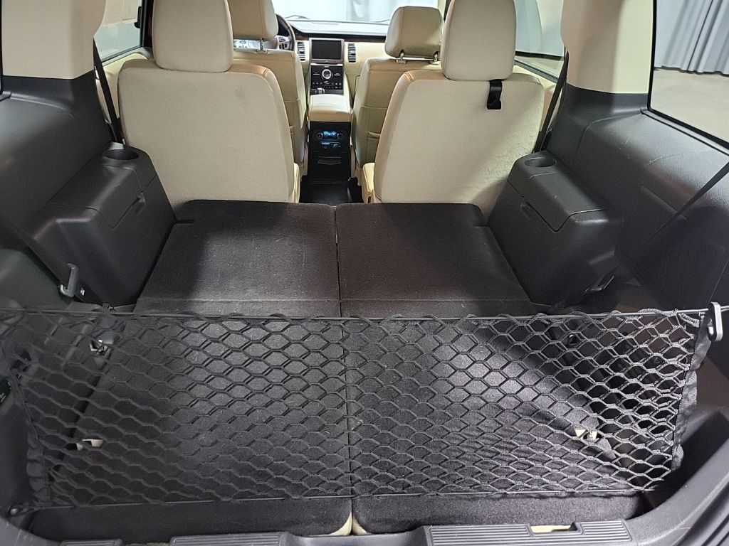 2017 Ford Flex Limited Image 10 of 38