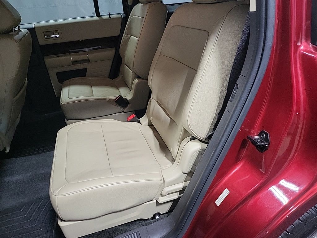 2017 Ford Flex Limited Image 13 of 38