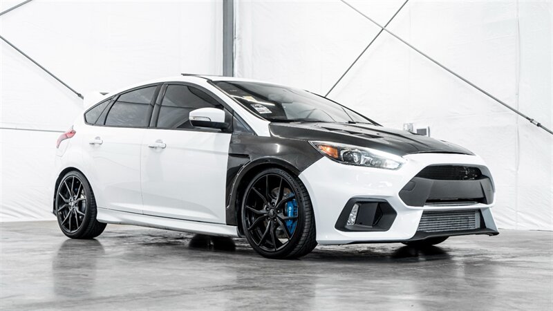 Vehicle image 8 of 33