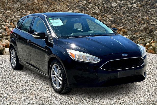 Vehicle image 3 of 32