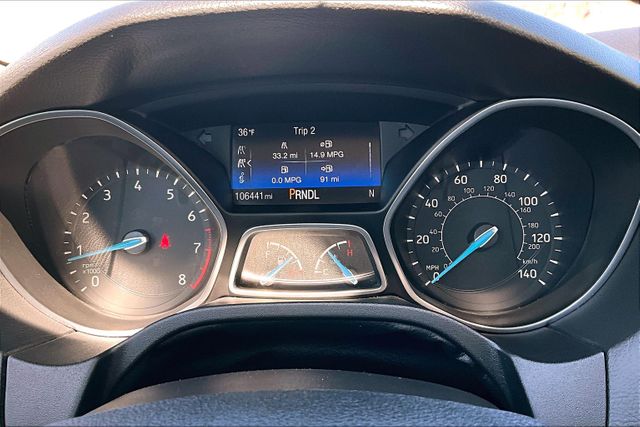 Vehicle image 19 of 32