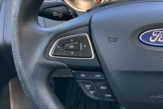 Vehicle image 17 of 32