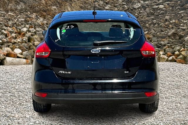 Vehicle image 6 of 32