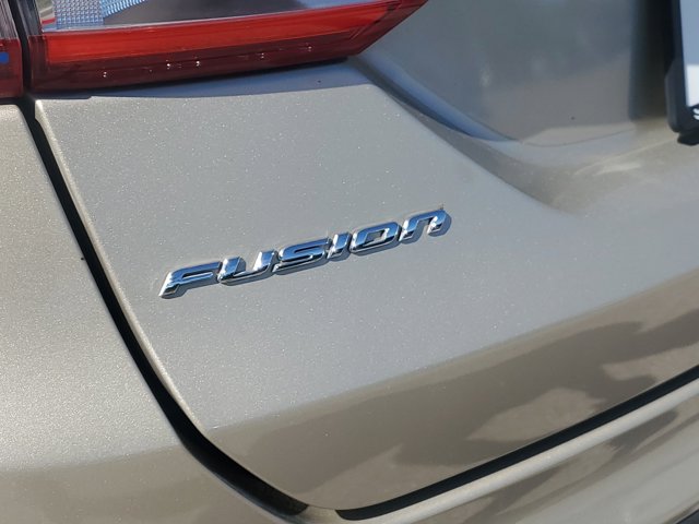 2017 Ford Fusion Hybrid S Image 31 of 31