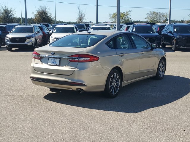 2017 Ford Fusion Hybrid S Image 6 of 31