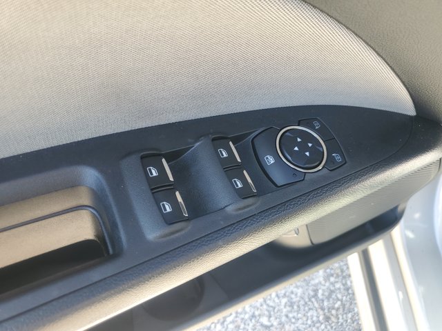 2017 Ford Fusion Hybrid S Image 28 of 31