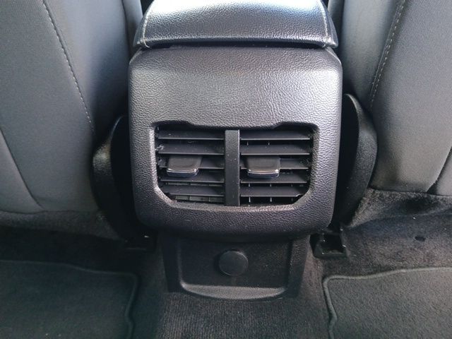 2017 Ford Fusion SE Image 22 of 27