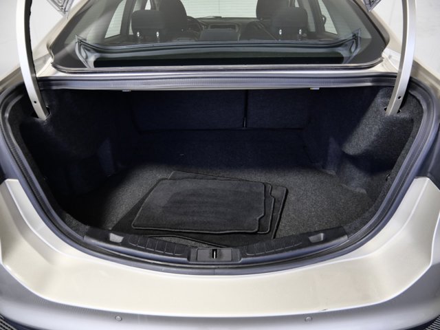 2017 Ford Fusion SE Image 10 of 27