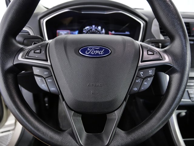 2017 Ford Fusion SE Image 22 of 27