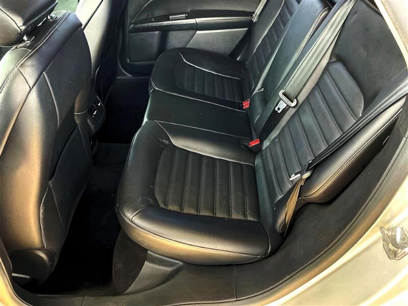 2017 Ford Fusion SE Image 28 of 48