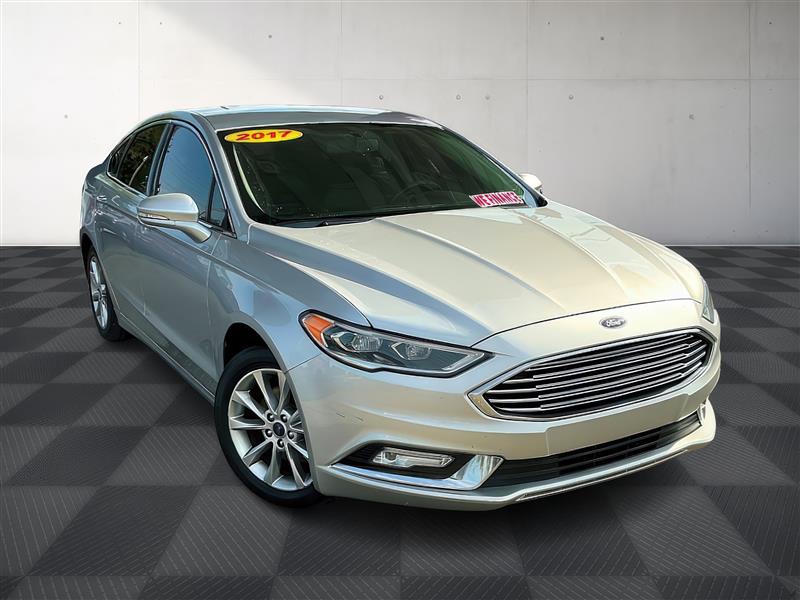 2017 Ford Fusion SE Image 7 of 48