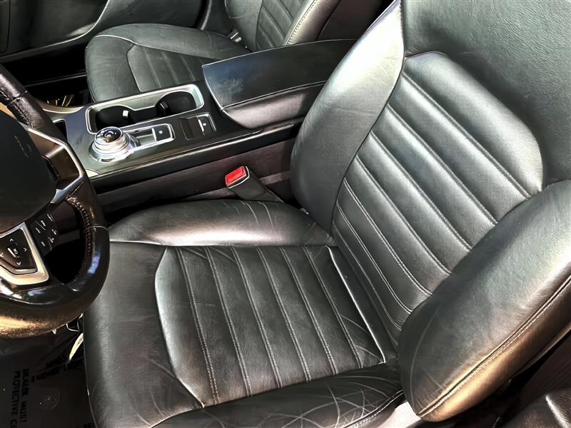 2017 Ford Fusion SE Image 25 of 48