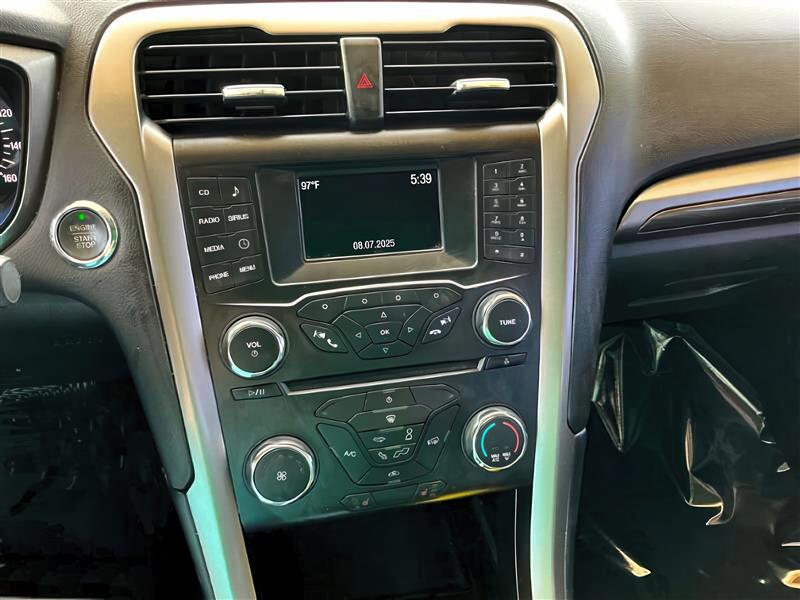 2017 Ford Fusion SE Image 47 of 48