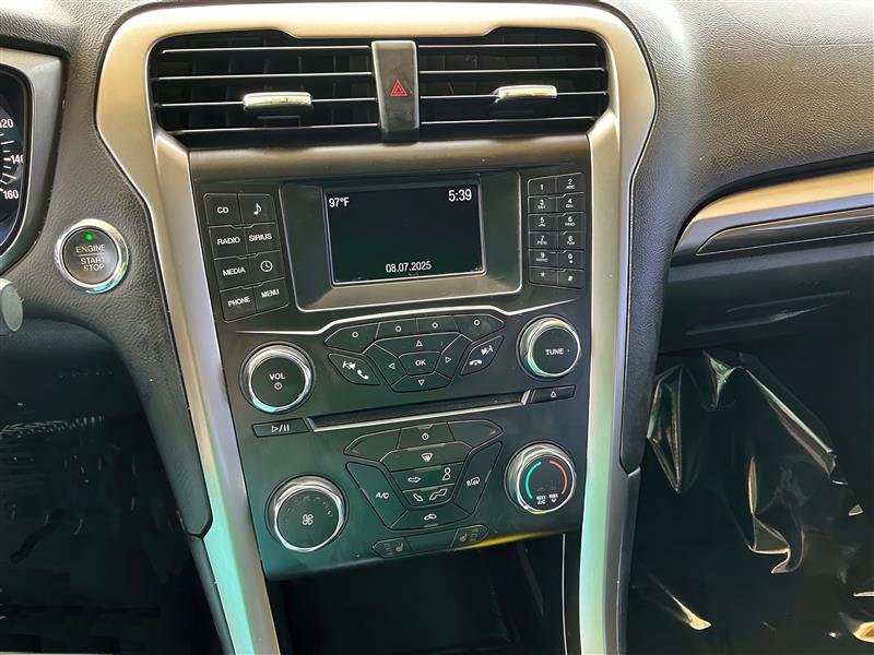 2017 Ford Fusion SE Image 48 of 48