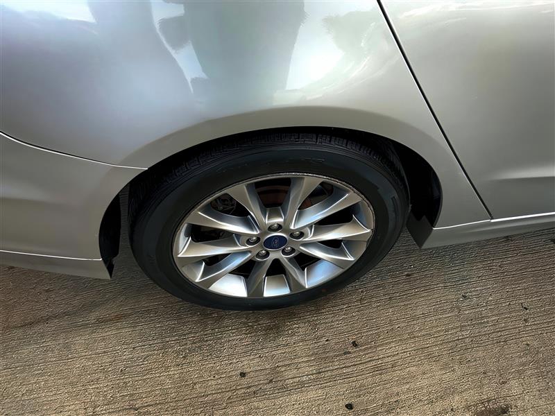 2017 Ford Fusion SE Image 22 of 48