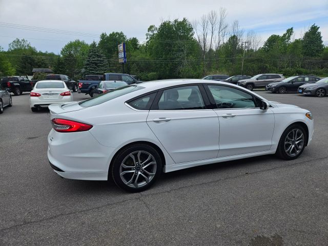 Vehicle image 7 of 49