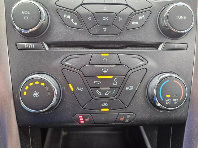 Vehicle image 34 of 49