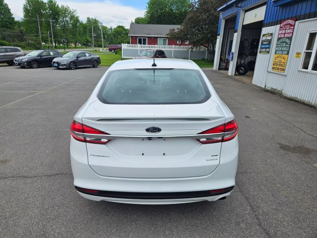Vehicle image 10 of 49