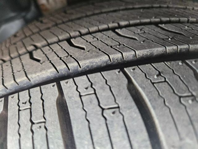 Vehicle image 16 of 49