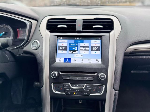 Vehicle image 19 of 19